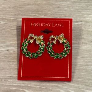 NWT Holiday Lane Christmas Wreath Stud Earrings Metallic Green and Gold Tone